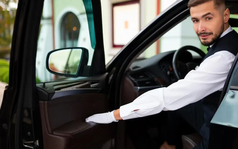 Chauffeur​ airport car booking