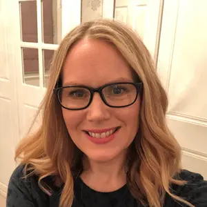 Mrs Lindsay Falla
